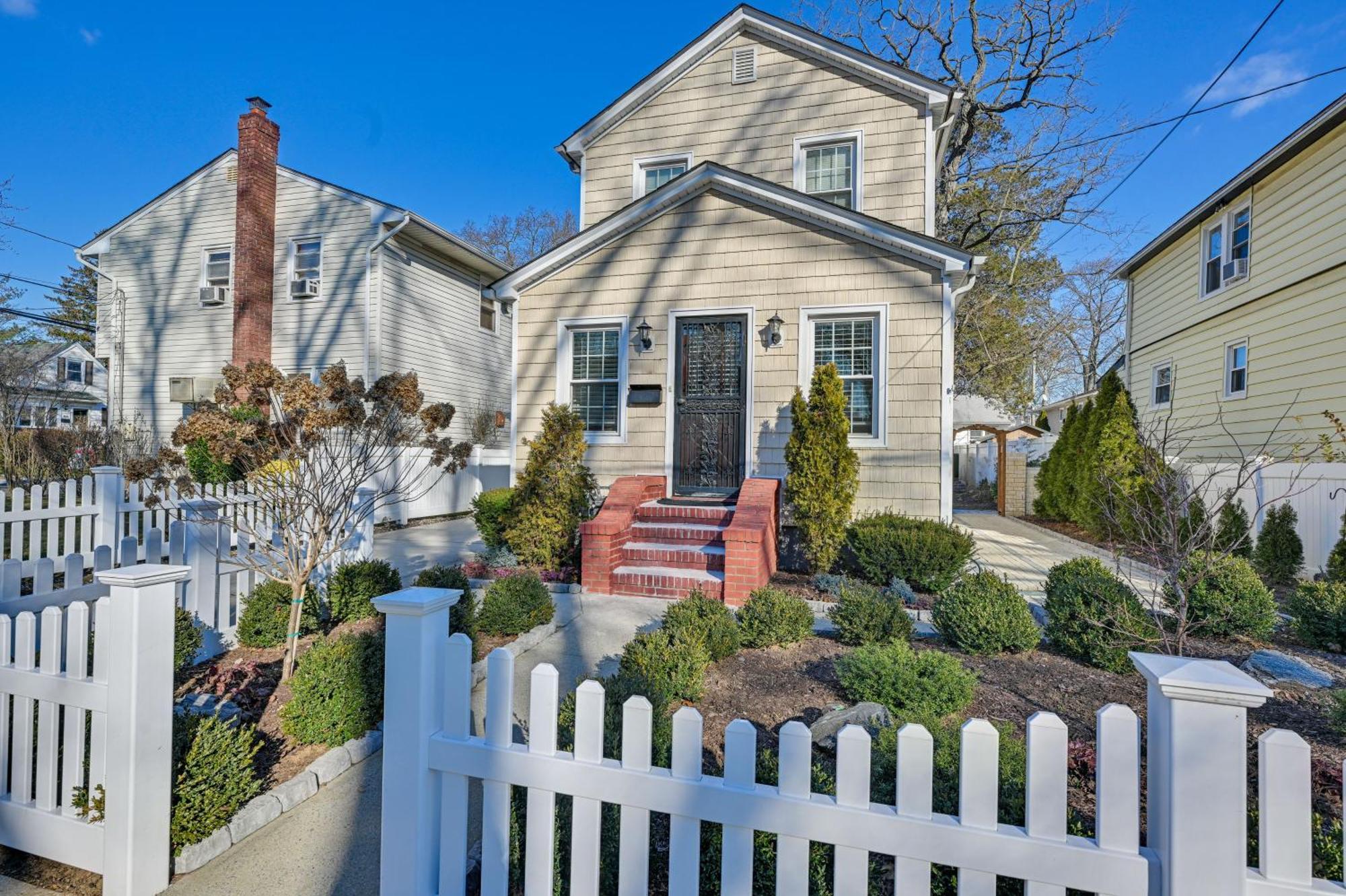 Charming Valley Stream Home 24 Mi To Central Park Esterno foto